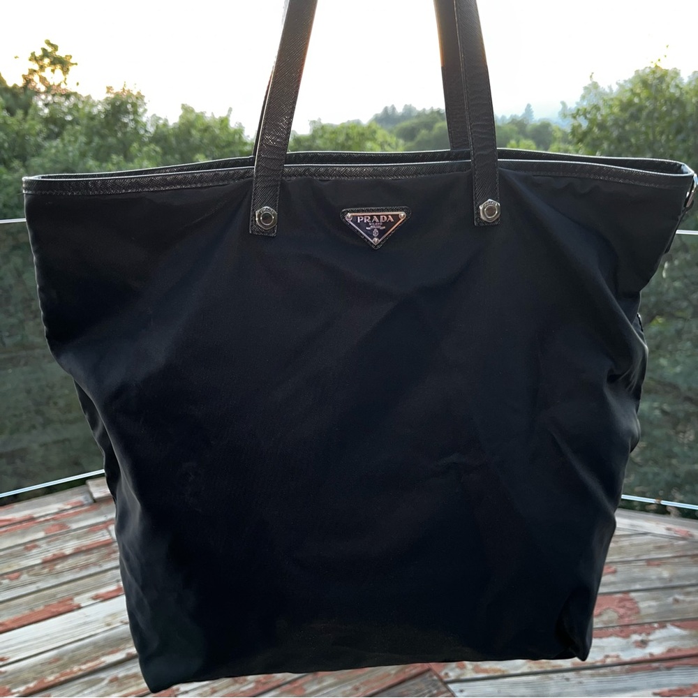 Prada: Runway Beaded Tessuto Models on Runway Limited Edition Nylon Tote Bag - Picture 8 of 17